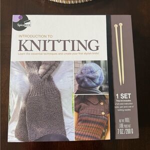 SpiceBox Introduction to Knitting Kit